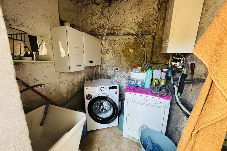 Casa in vendita di 198 mq a €115.000 (rif. 37/2026)