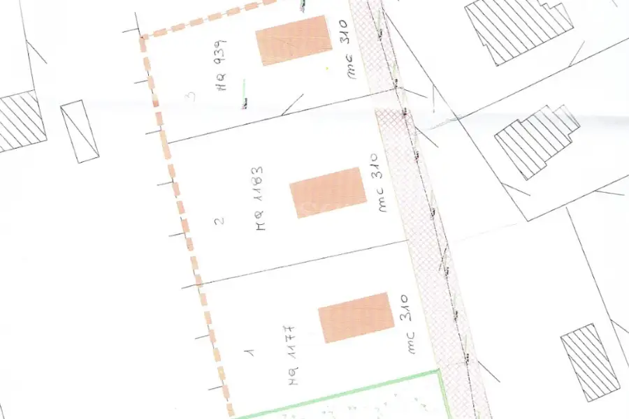 Edificabile Residenziali in vendita di 939 mq a €97.000 (rif. 5/2026)