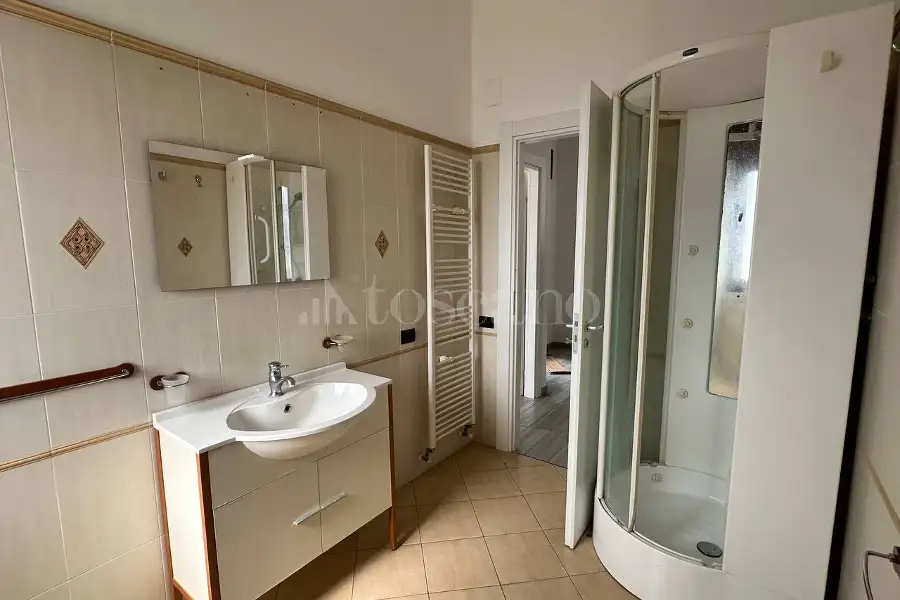 Villa Bifamiliare in vendita di 268 mq a €428.000 (rif. 140/2026)