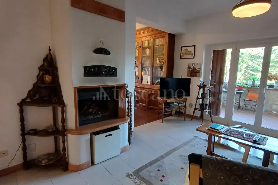 Villa Plurifamiliare in vendita di 800 mq a €1.390.000 (rif. 26/2024)