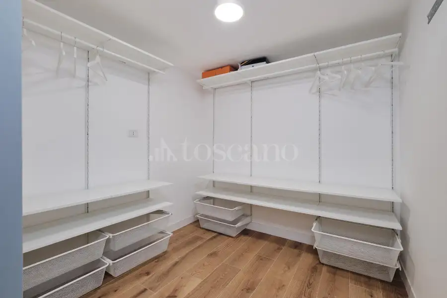 Villa in vendita di 259 mq a €1.100.000 (rif. 2/2026)