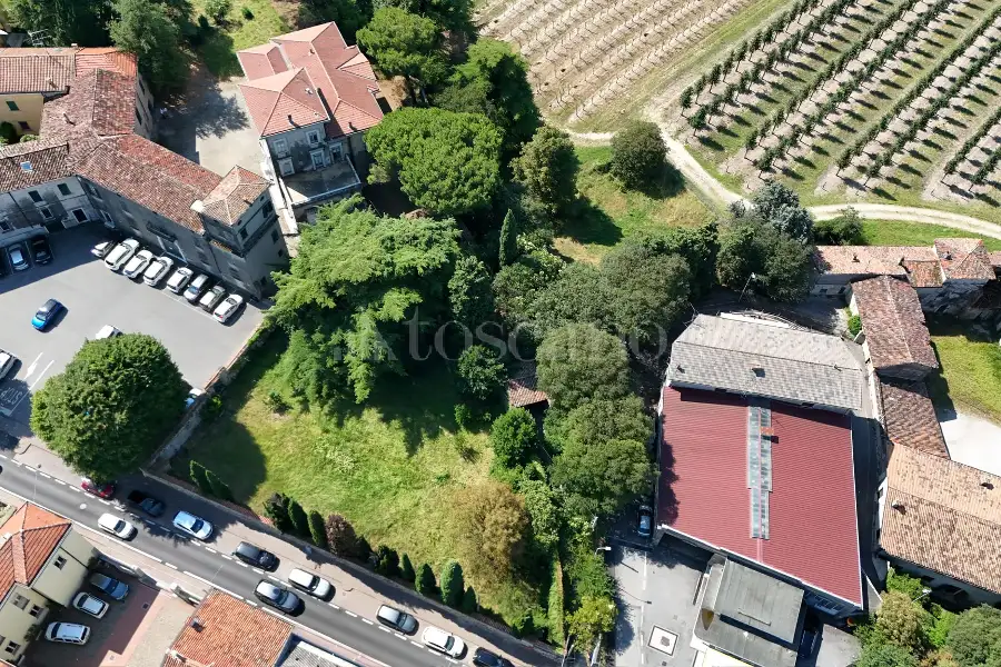 Rustico in vendita di 2.000 mq a €2.000.000 (rif. 26/2026)