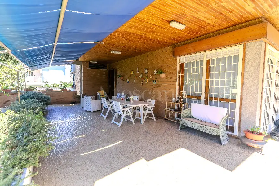Villa in vendita di 400 mq a €780.000 (rif. 77/2025)