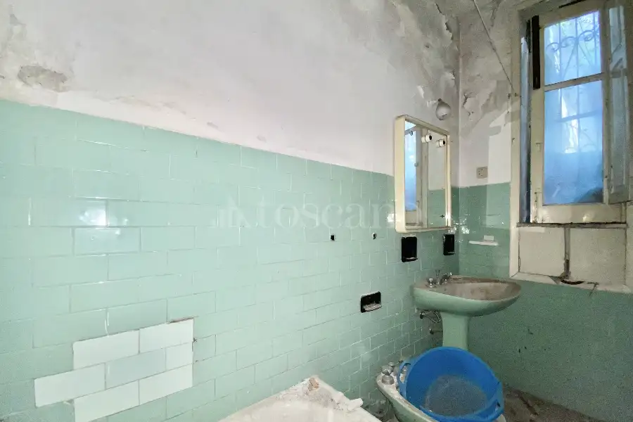 Casa Indipendente in vendita di 290 mq a €123.000 (rif. 2/2025)