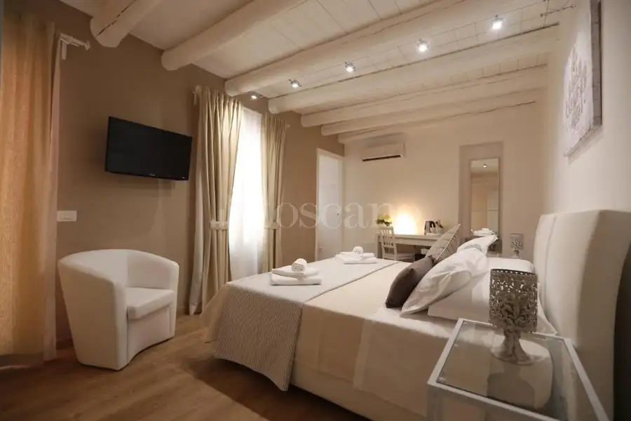 Casa Indipendente in vendita di 225 mq a €760.000 (rif. 20/2025)
