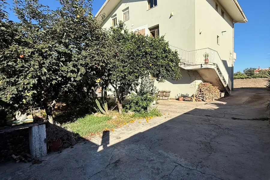 Casale in vendita di 560 mq a €380.000 (rif. 221/2026)