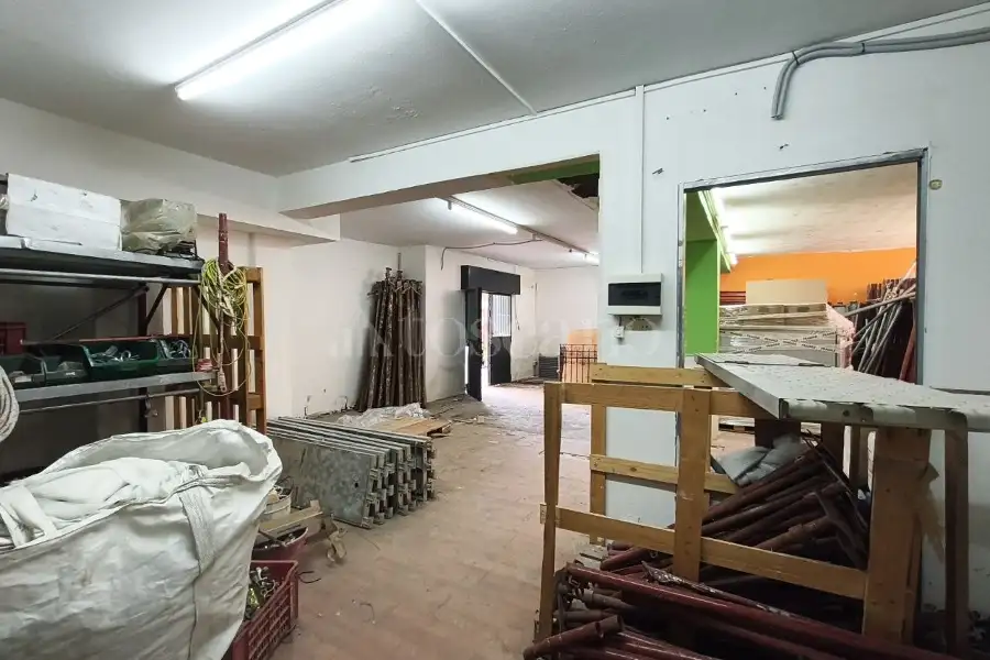 Magazzino in vendita di 262 mq a €160.000 (rif. 109/2026)
