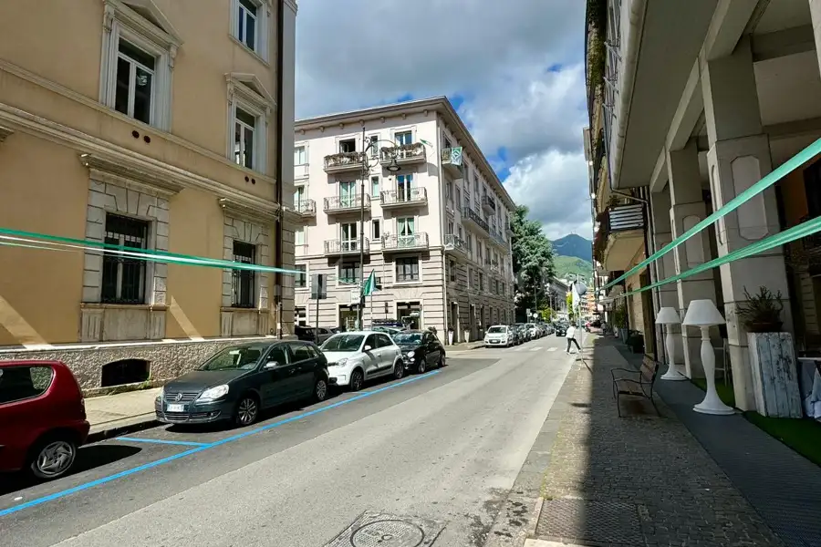 Negozio in affitto di 55 mq a €1.200 (rif. 40/2025)