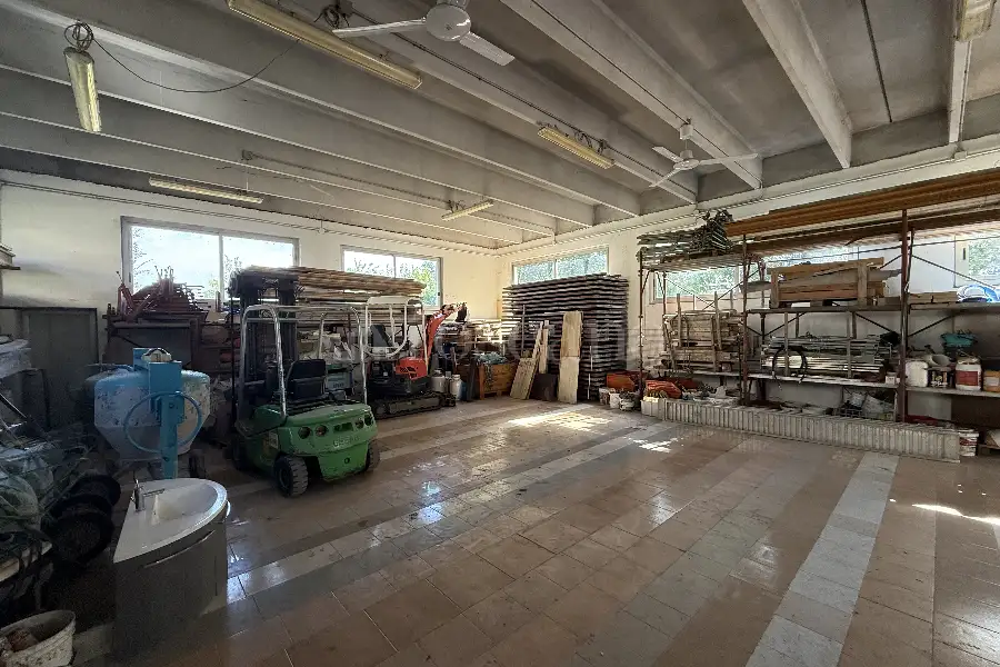 Laboratorio in vendita di 200 mq a €165.000 (rif. 29/2026)