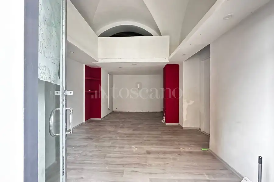 Negozio in vendita di 32 mq a €29.000 (rif. 168/2026)