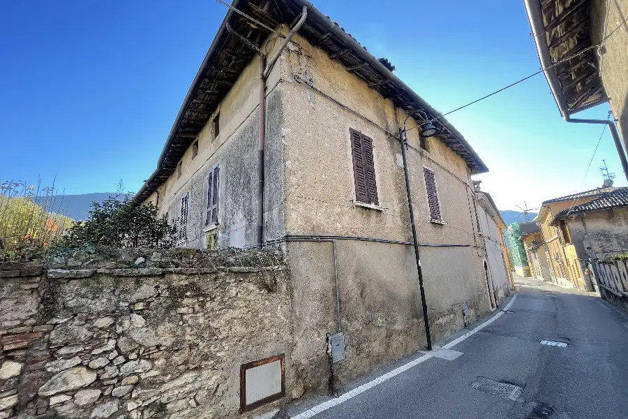 Casale in vendita di 1.300 mq a €560.000 (rif. 65/2023)