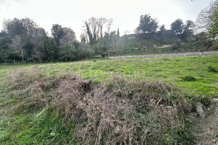 Edificabile Residenziali in vendita di 1.800 mq a €367.500 (rif. 31/2026)