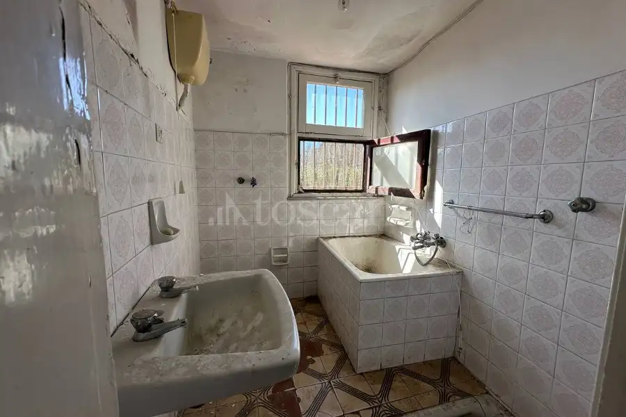 Casa Indipendente in vendita di 162 mq a €98.000 (rif. 22/2026)