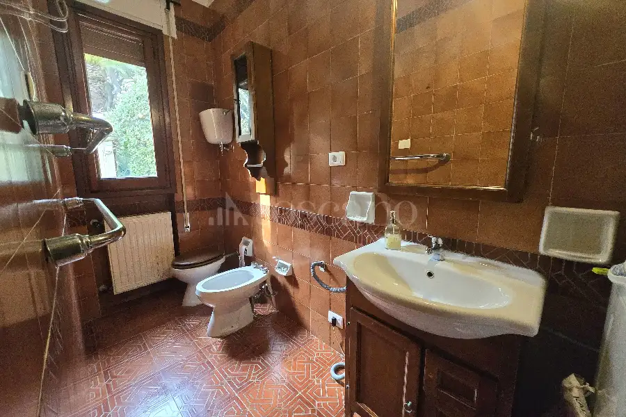 Villa in vendita di 250 mq a €1.200.000 (rif. 9/2025)