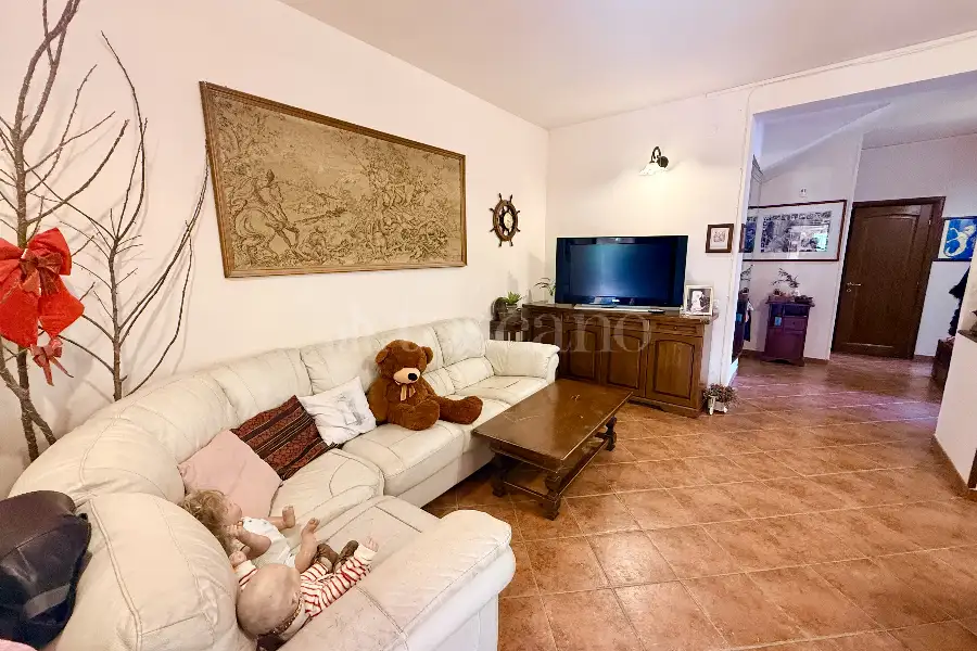 Villa Bifamiliare in vendita di 150 mq a €285.000 (rif. 39/2026)