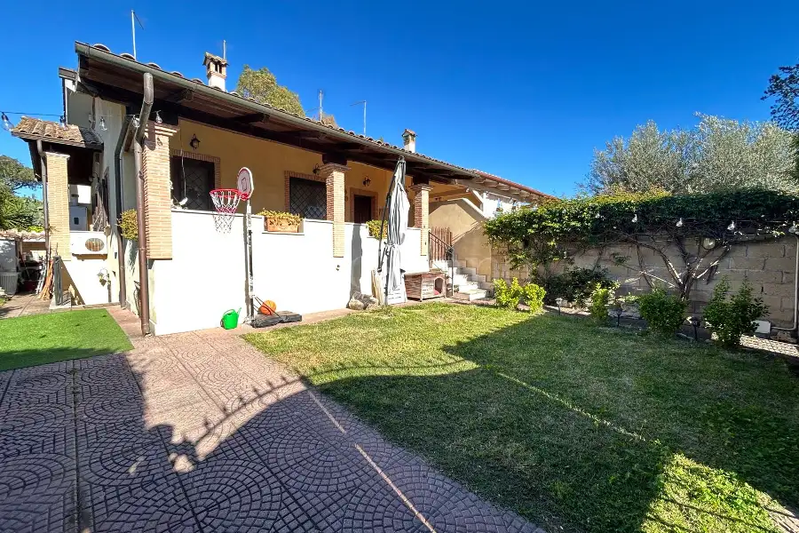 Villa in vendita di 160 mq a €279.000 (rif. 23/2026)