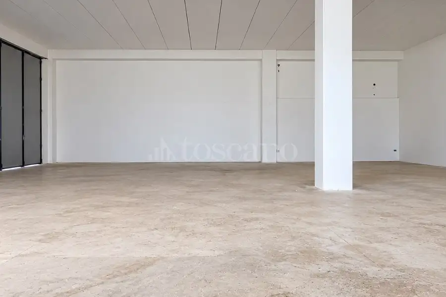 Capannone in vendita di 310 mq a €250.000 (rif. 214/2026)