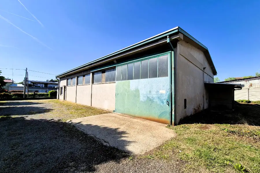 Laboratorio in vendita di 300 mq a €290.000 (rif. 24/2026)