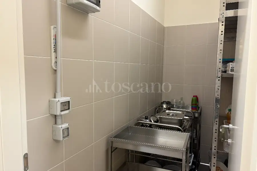 Stabile Uso Ufficio in vendita di 470 mq a €620.000 (rif. 62/2025)