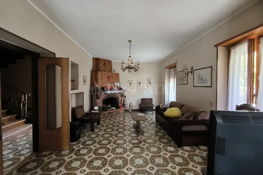 Villa in vendita di 250 mq a €115.000 (rif. 53/2025)