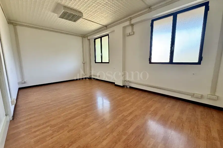 Ufficio in affitto di 78 mq a €1.000 (rif. 50/2025)