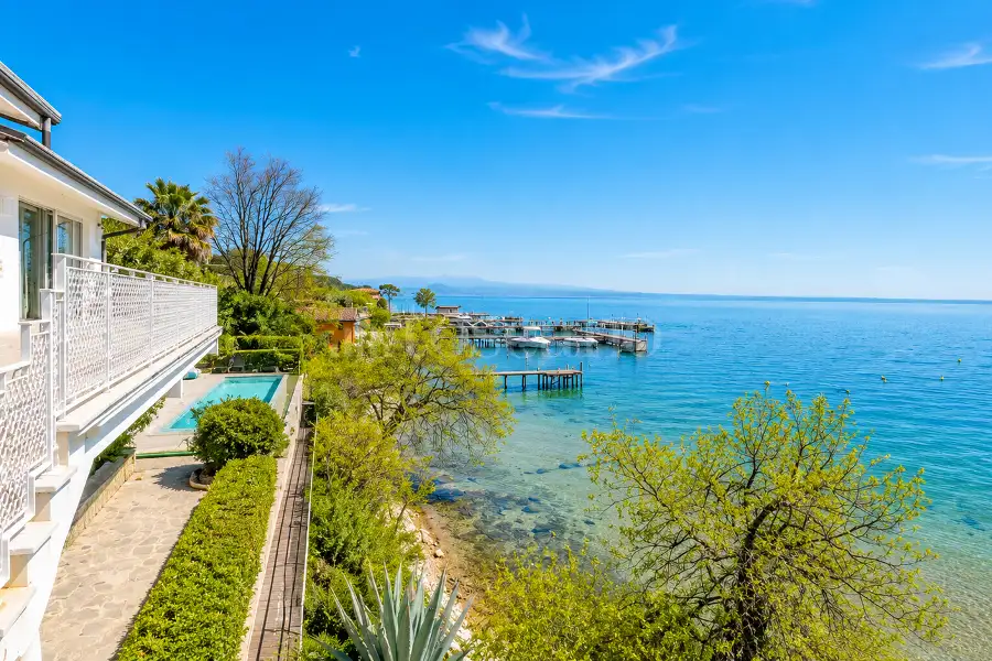 Villa in vendita di 450 mq a €4.500.000 (rif. 24/2025)
