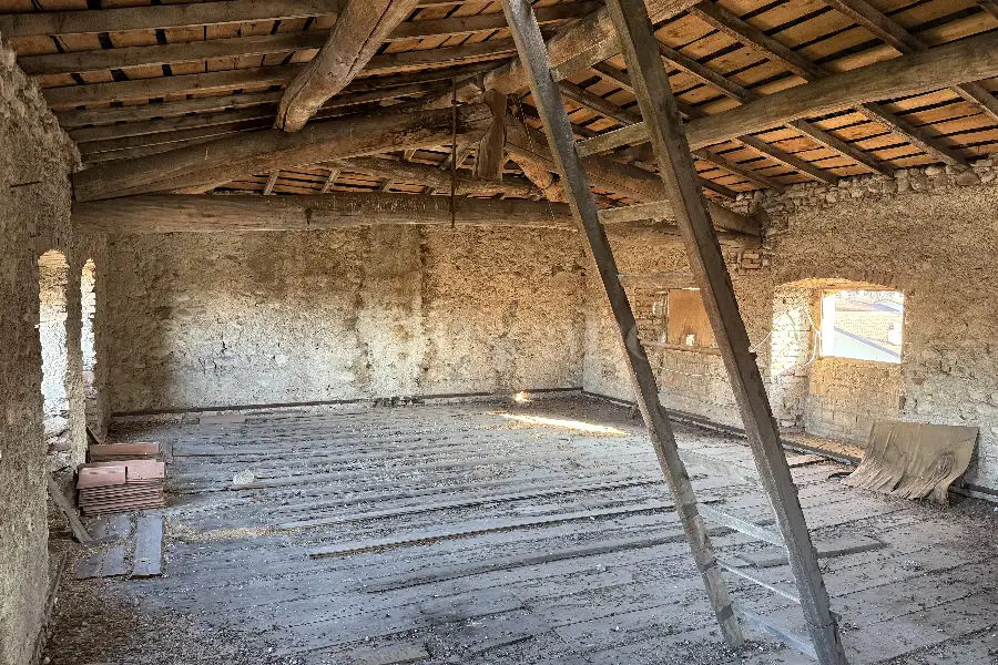 Rustico in vendita di 350 mq a €395.000 (rif. 3/2026)