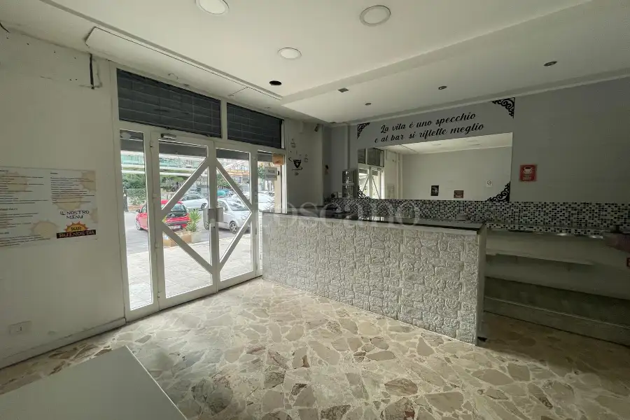 Negozio in affitto di 80 mq a €720 (rif. 94/2025)