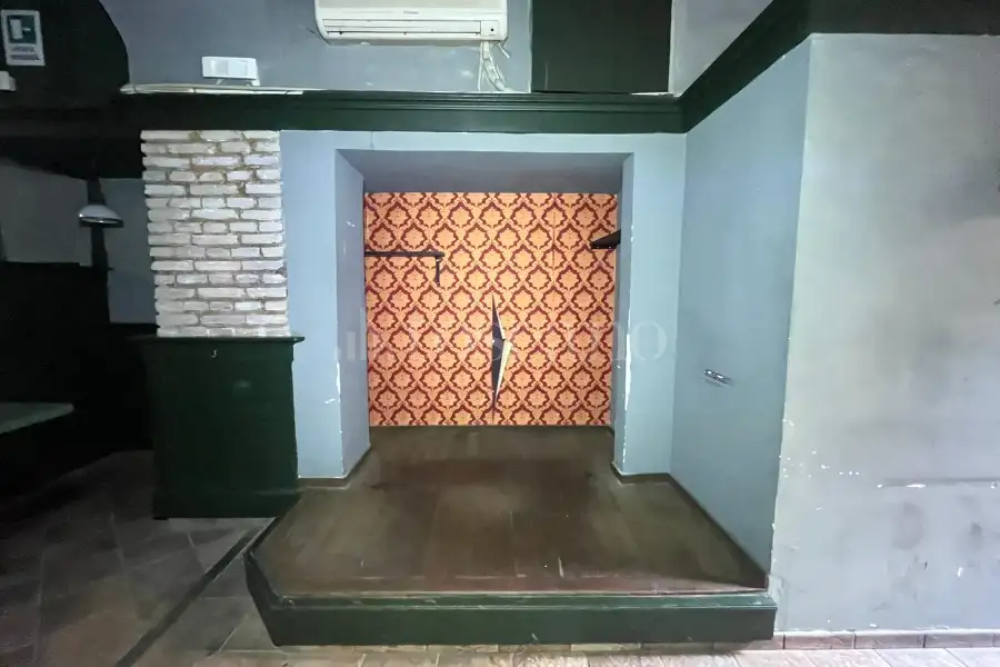 Negozio in vendita di 106 mq a €340.000 (rif. 18/2026)