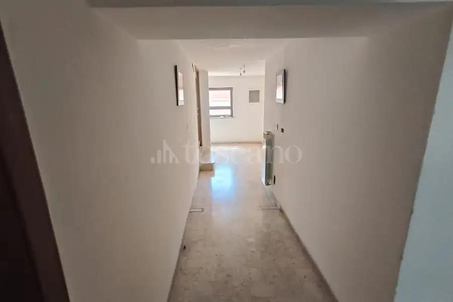 Ufficio in vendita di 240 mq a €190.000 (rif. 43/2026)