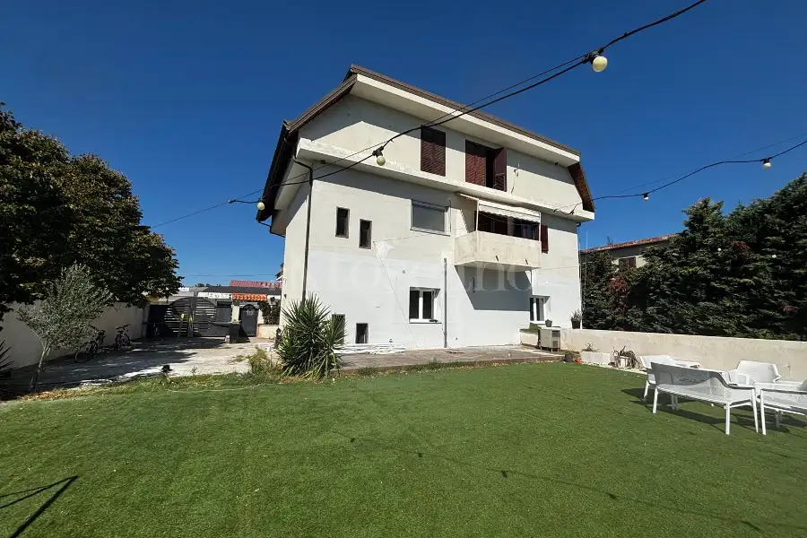 Stanza in affitto di 25 mq a €400 (rif. 43/2026)