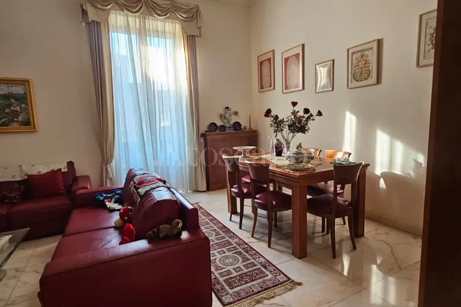 Attico in vendita di 350 mq a €780.000 (rif. 38/2026)