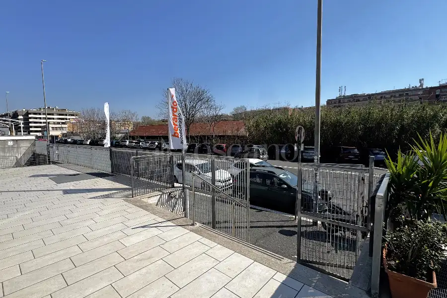 Negozio in affitto di 60 mq a €1.300 (rif. 1/2026)