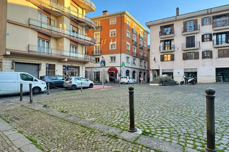 Negozio in vendita di 30 mq a €35.000 (rif. 85/2025)