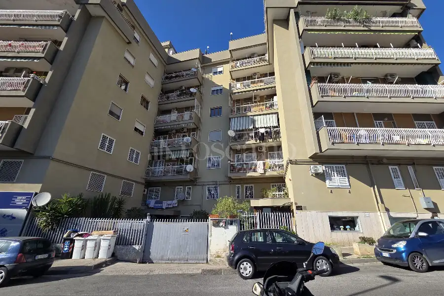 Box in affitto di 17 mq a €235 (rif. 4/2026)