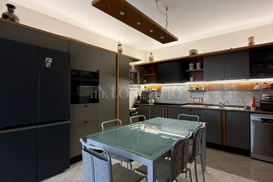 Superattico in vendita di 210 mq a €930.000 (rif. 29/2026)