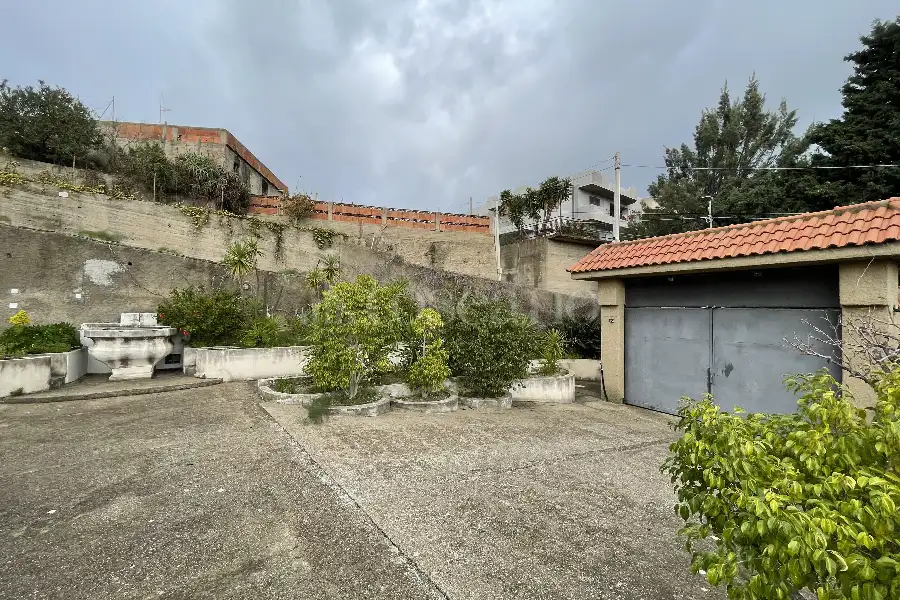 Casa Indipendente in vendita di 382 mq a €450.000 (rif. 2/2026)