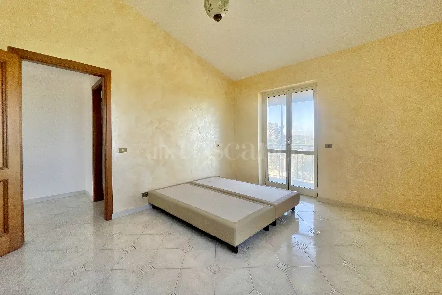 Villa in vendita di 460 mq a €400.000 (rif. 17/2026)