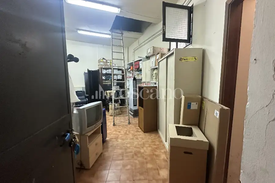 Box in affitto di 264 mq a €1.500 (rif. 114/2025)