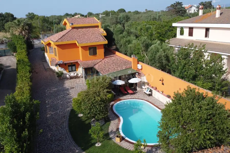 Casa Indipendente in vendita di 330 mq a €590.000 (rif. 82/2025)