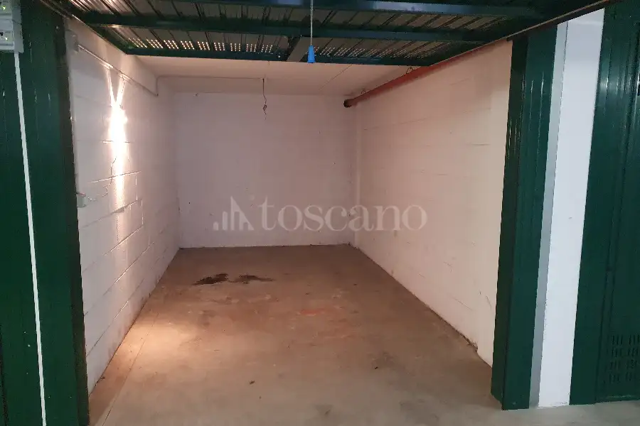 Box in affitto di 14 mq a €230 (rif. 1/2026)