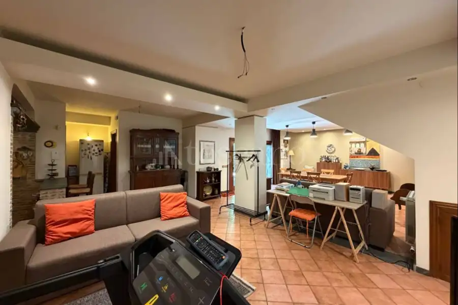 Villa in vendita di 250 mq a €595.000 (rif. 68/2026)