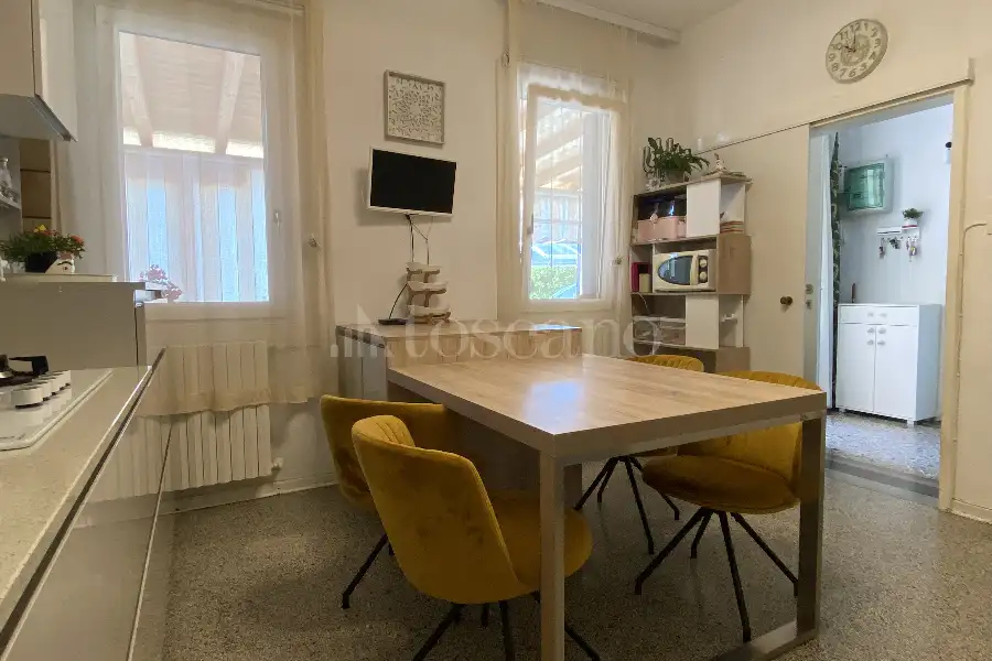 Casa Indipendente in vendita di 232 mq a €255.000 (rif. 17/2026)