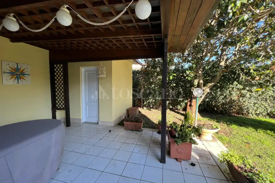 Villa Bifamiliare in vendita di 135 mq a €550.000 (rif. 13/2026)