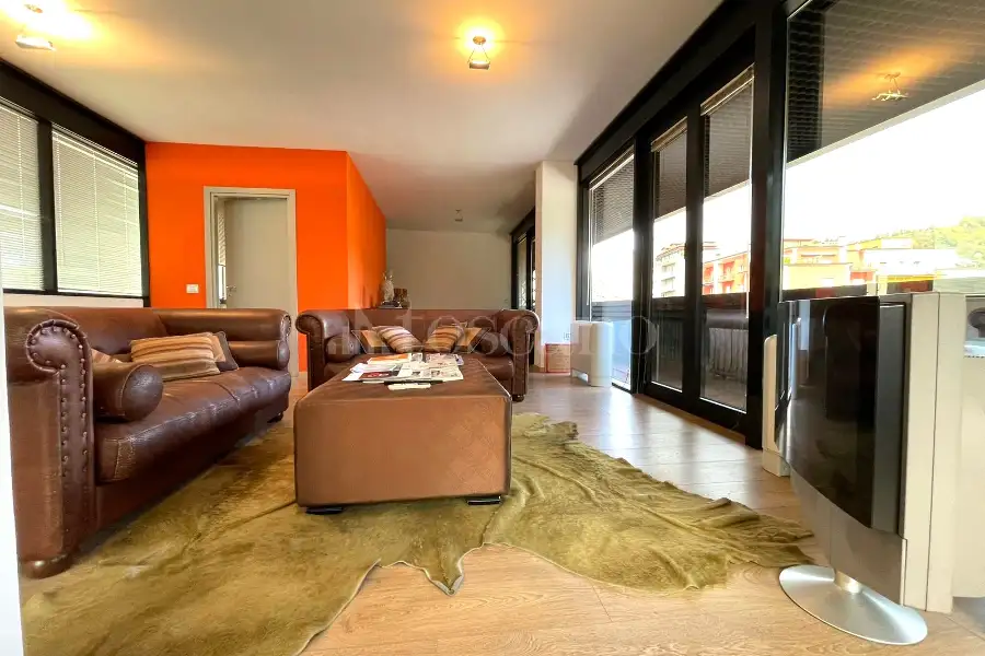 Ufficio in vendita di 85 mq a €275.000 (rif. 32/2026)