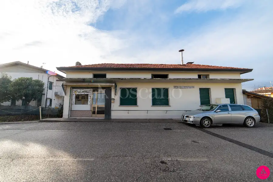 Negozio in vendita di 80 mq a €59.000 (rif. 27/2026)