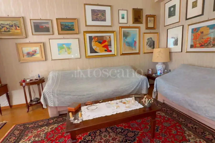 Casa in vendita di 221 mq a €169.000 (rif. 143/2025)