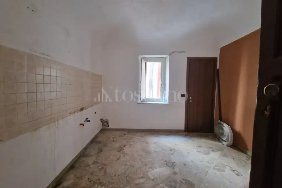 Palazzo in vendita di 330 mq a €420.000 (rif. 51/2025)