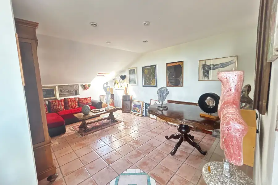 Villa in vendita di 300 mq a €700.000 (rif. 29/2026)