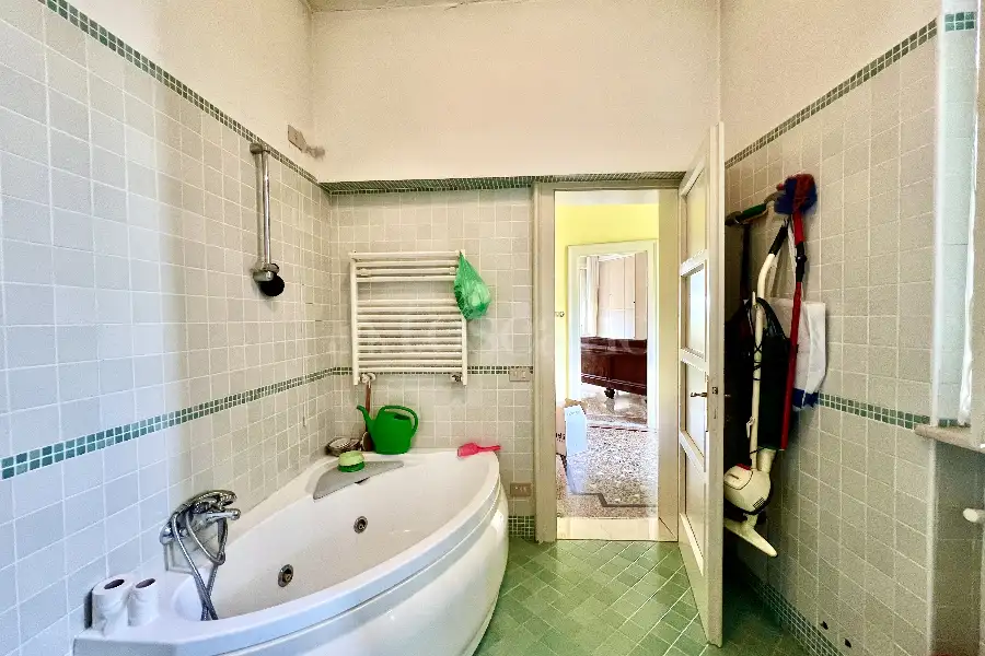 Casa Indipendente in vendita di 350 mq a €430.000 (rif. 27/2026)